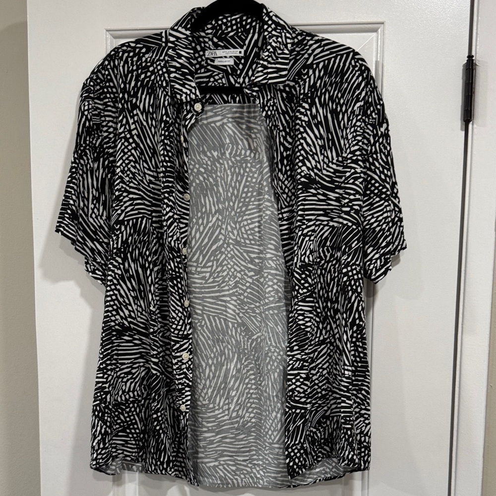 Zara Floral Print Stretch Shirt Size XL